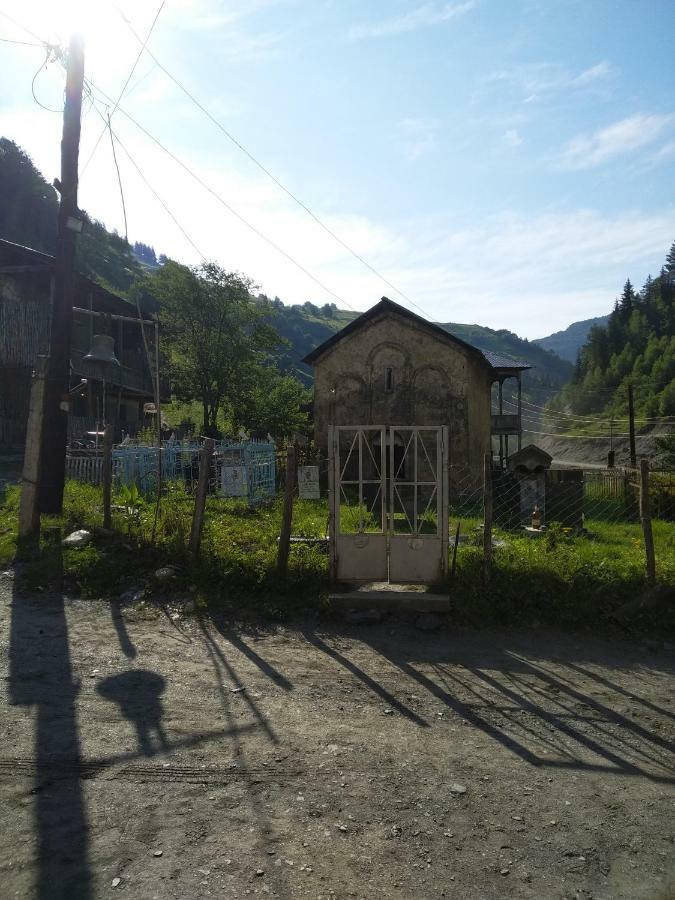 Raul Lushnu Darbaz Panzió Mestia Kültér fotó