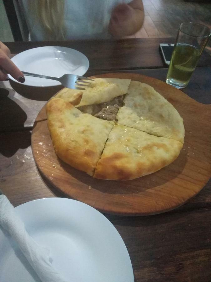 Raul Lushnu Darbaz Panzió Mestia Kültér fotó