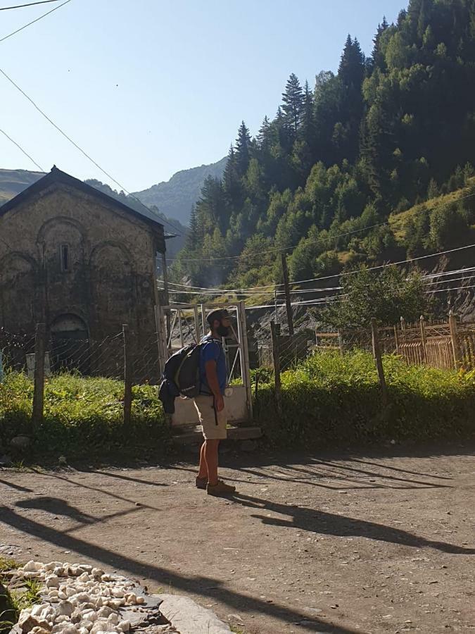 Raul Lushnu Darbaz Panzió Mestia Kültér fotó